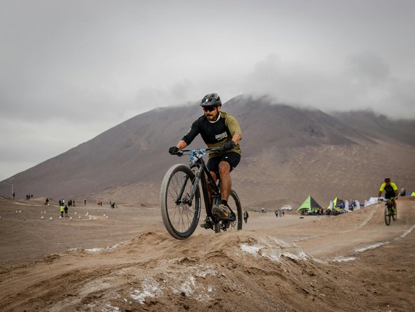 Master the sand: advanced tactics for uk beach volleyball champions